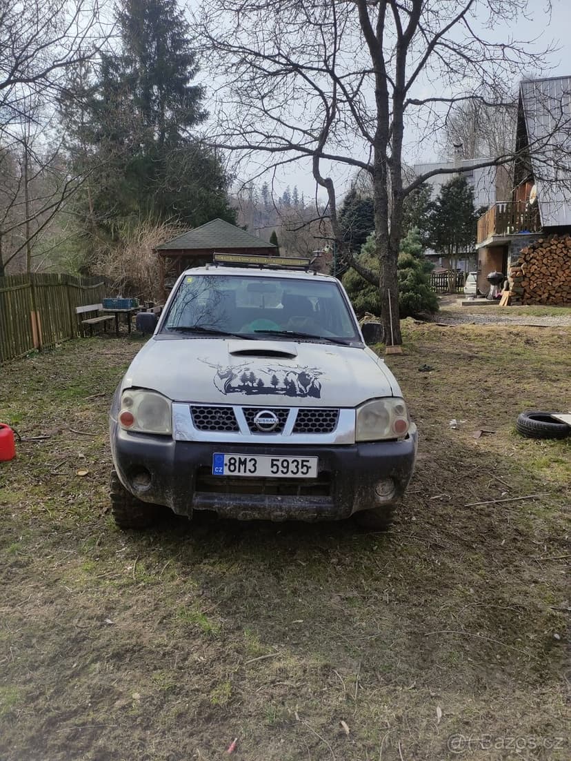 Nissan Navara d22 2.5 98kw