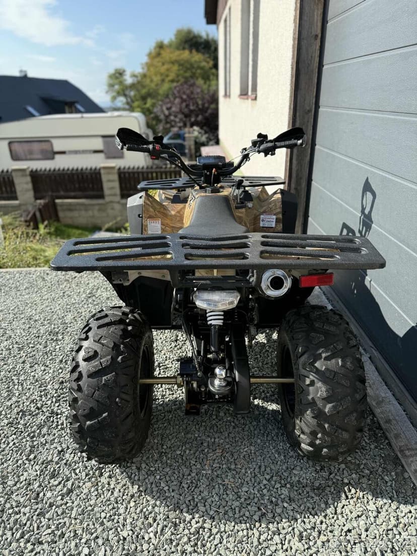 Čtyřkolka leramotors rfz 250