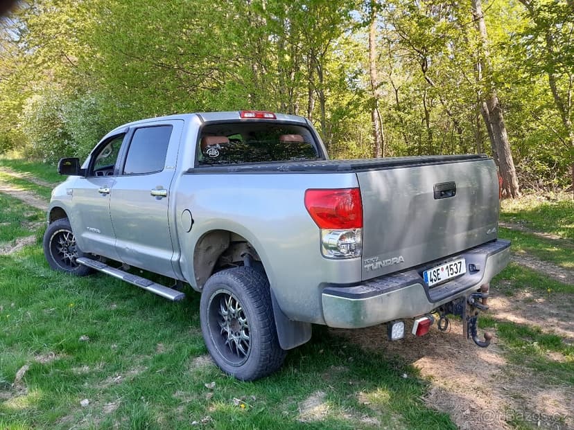 Prodám Toyota Tundra 4x4 ,5.7 ,8V