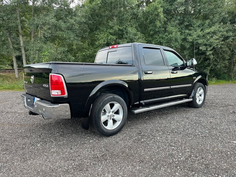 Dodge RAM 5,7 LIMITED 4X4