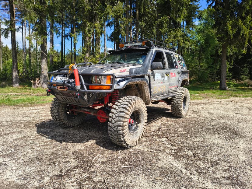 Jeep Grand Cherokee ZJ 4.0 Laredo