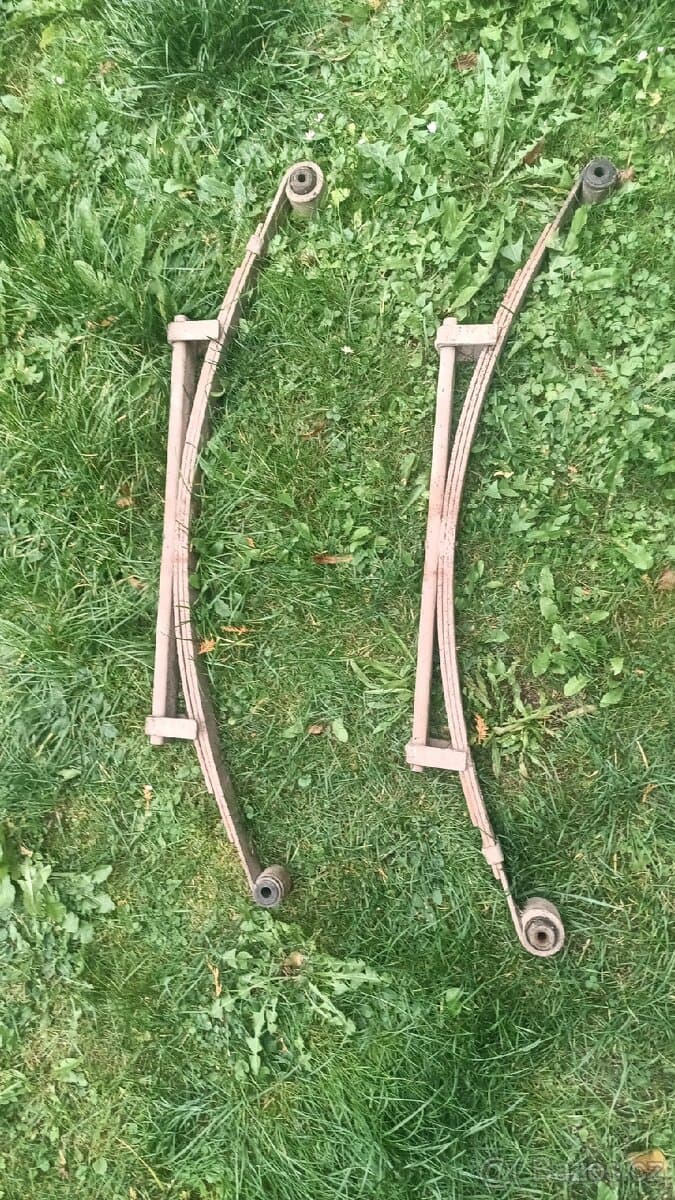 Odpružení a tlumeni na Suzuki Samurai