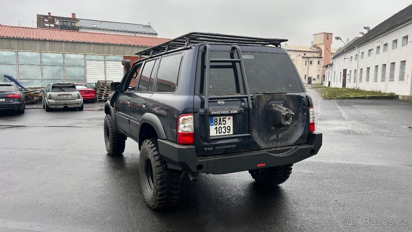 Nissan Patrol Y61 2.8