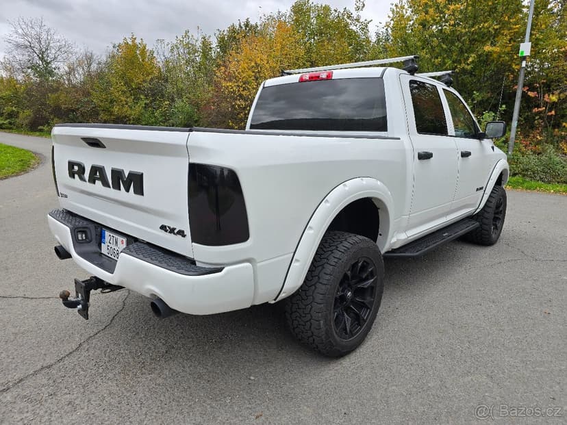 Dodge Ram 1500 4X4 5.7 Hemi - LPG, DPH,  r. 11/ 2019
