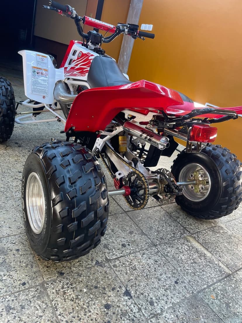 Yamaha yfz 350 BANSHEE