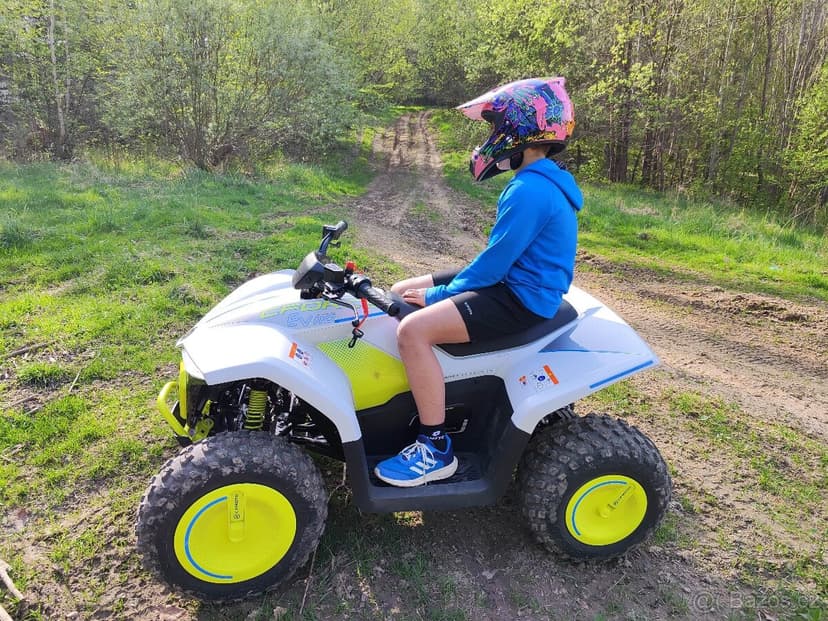 Elektrická čtyřkolka- od 10let