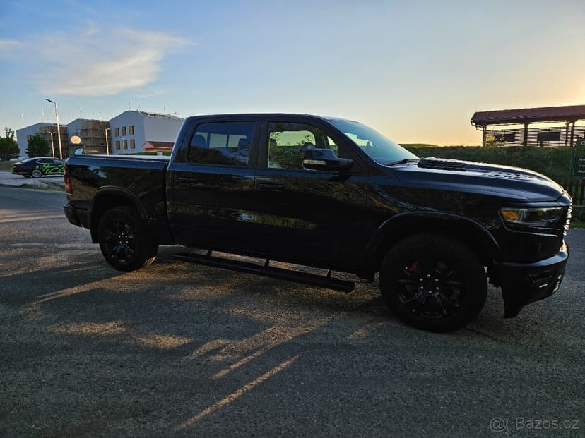 Dodge RAM 1500 5.7 V8 Hemi R.v.2020