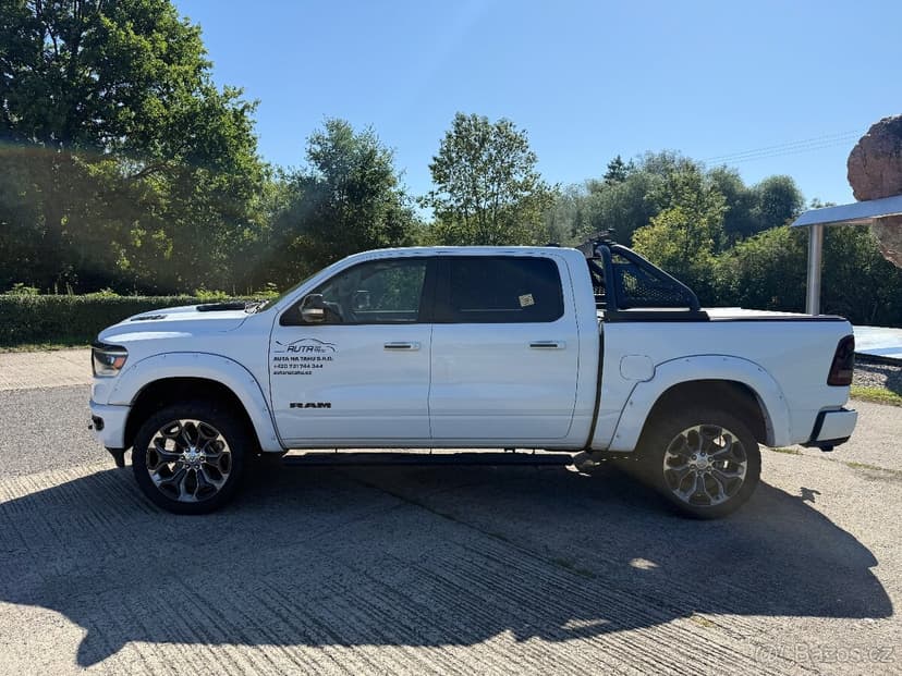 Dodge RAM 1500 5.7 HEMI
