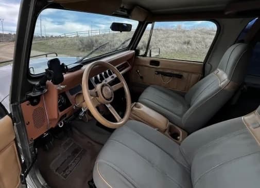 Jeep Wrangler 4.0 Sport Safari