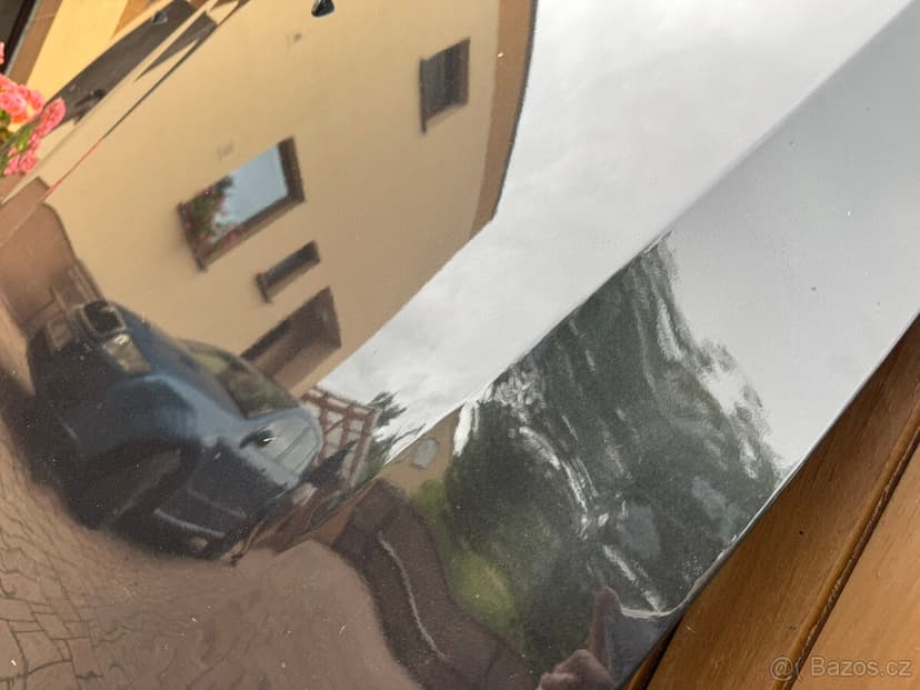 Kapota na DODGE Durango