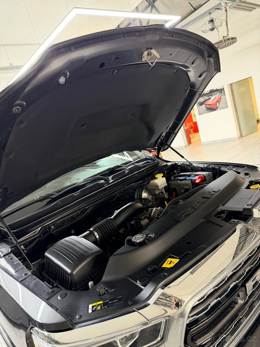 Dodge RAM 1500 limited