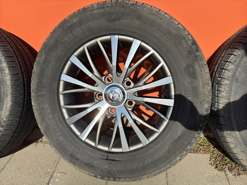 Kola Toyota Land Cruiser 200/100  5x150 pneu 285/60-18