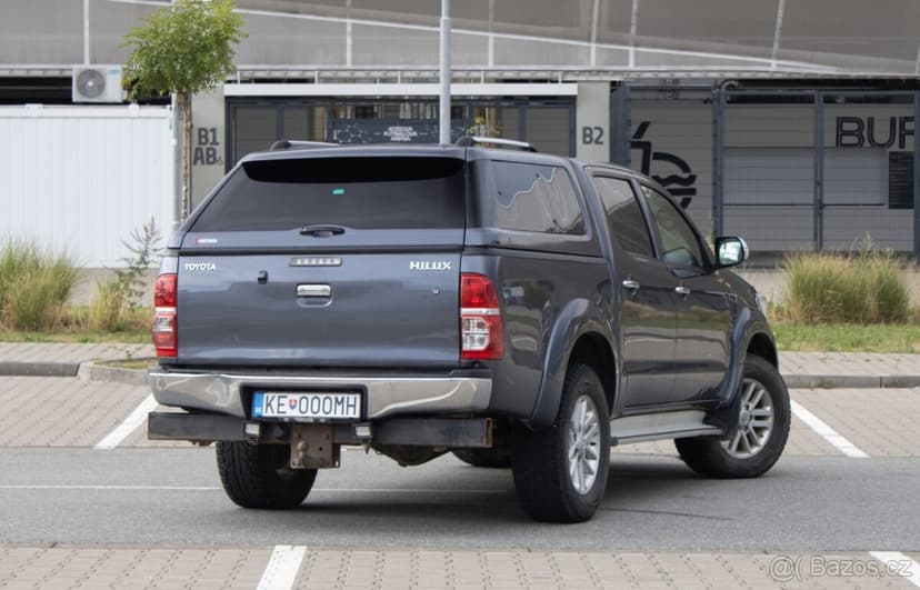 Toyota Hilux DC 3.0 I D-4D Sol A/T