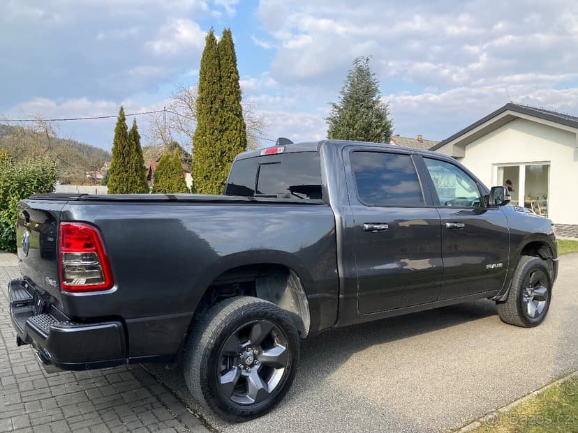 Dodge Ram 1500 5.7 V8 HEMI 4X4 - 2019