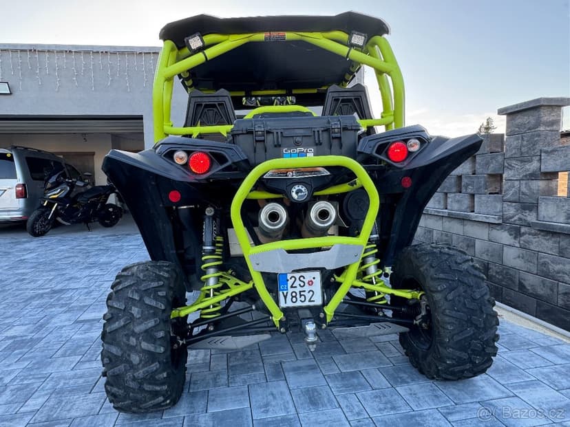 Can am Maverick 1000R Turbo