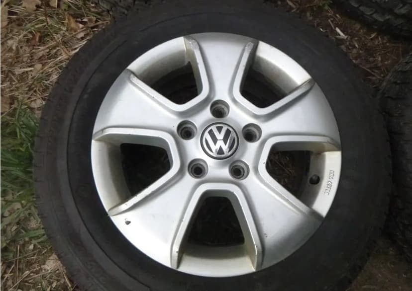 735. 4x Orig VW 5x120 6,5x16 ET62 zim 205/65 r16