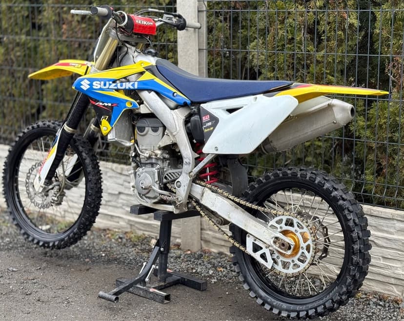 SUZUKI RM-Z 450 2011