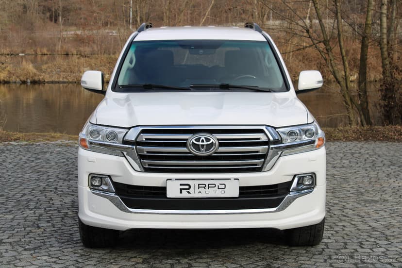Toyota Land Cruiser 200 4.5 D4-D V8 183kW / 72.950km / 2020