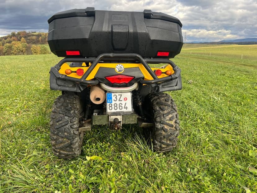 Can-Am 800XT Outlander