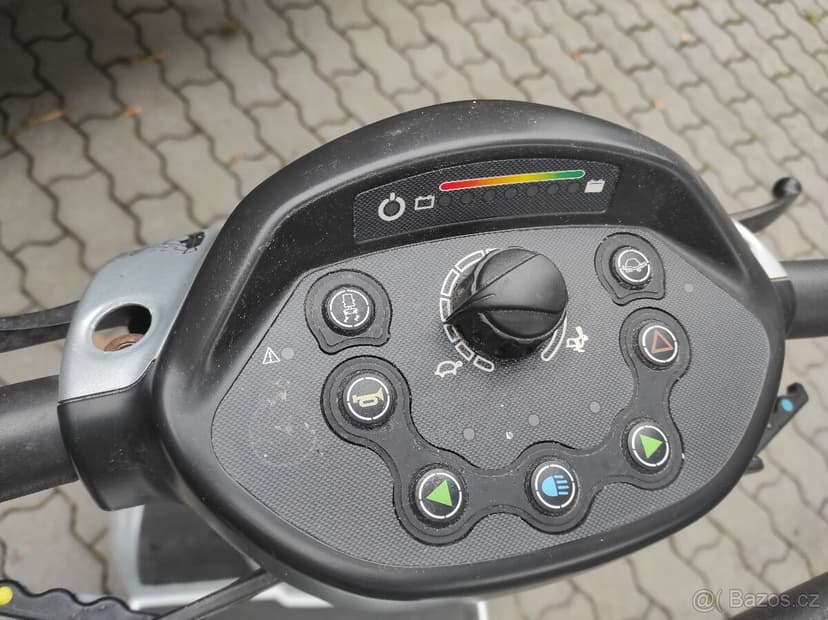 Elektrický skútr pro důchodce