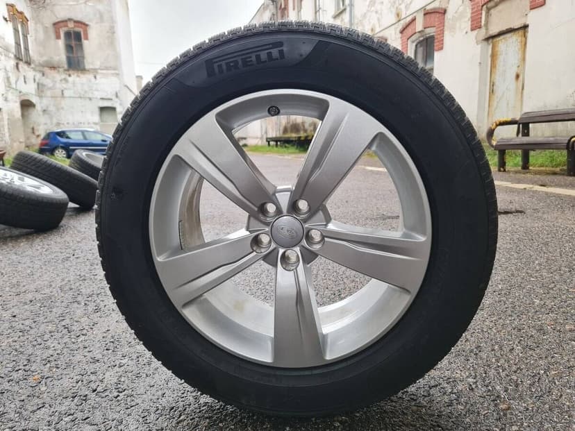 zimní R19" land rover velar 5x108 8,5jx19 et45