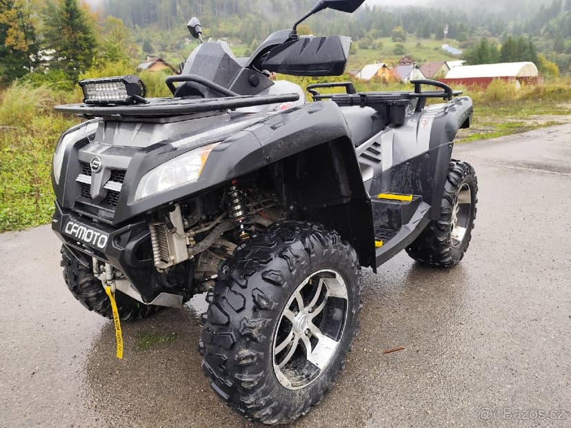 CF MOTO X8 Gladiátor