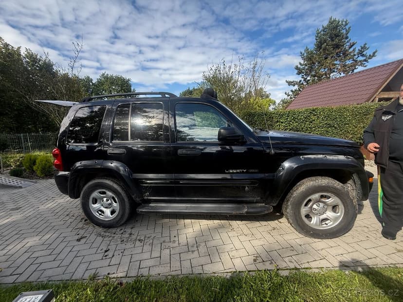 Jeep Liberty 3,8 v6 bez motoru