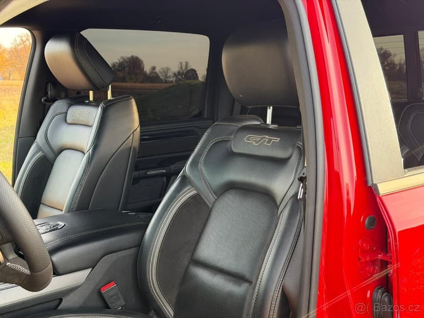 DODGE RAM 1500 5,7 HEMI 2022 GT 53 000 km