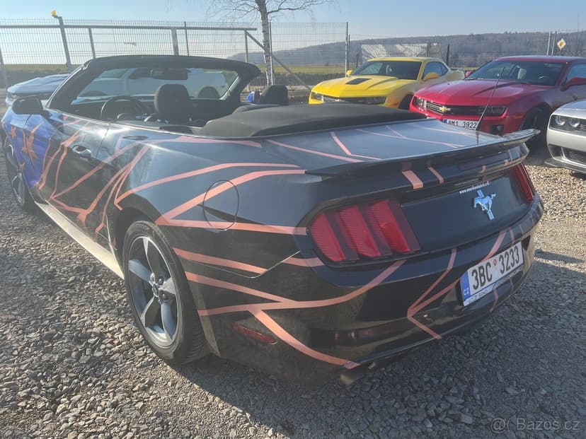 Na prodej Ford Mustang 3.7 cabrio DPH Amerikanakolech
