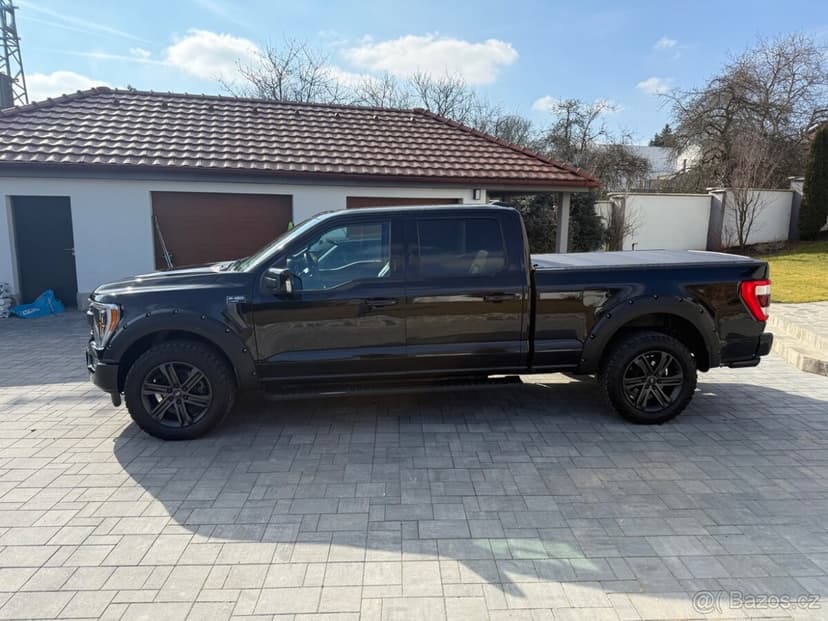 Ford F-150 F 150 UNIKÁT s dlouhou korbou a TOladěnými výfuky
