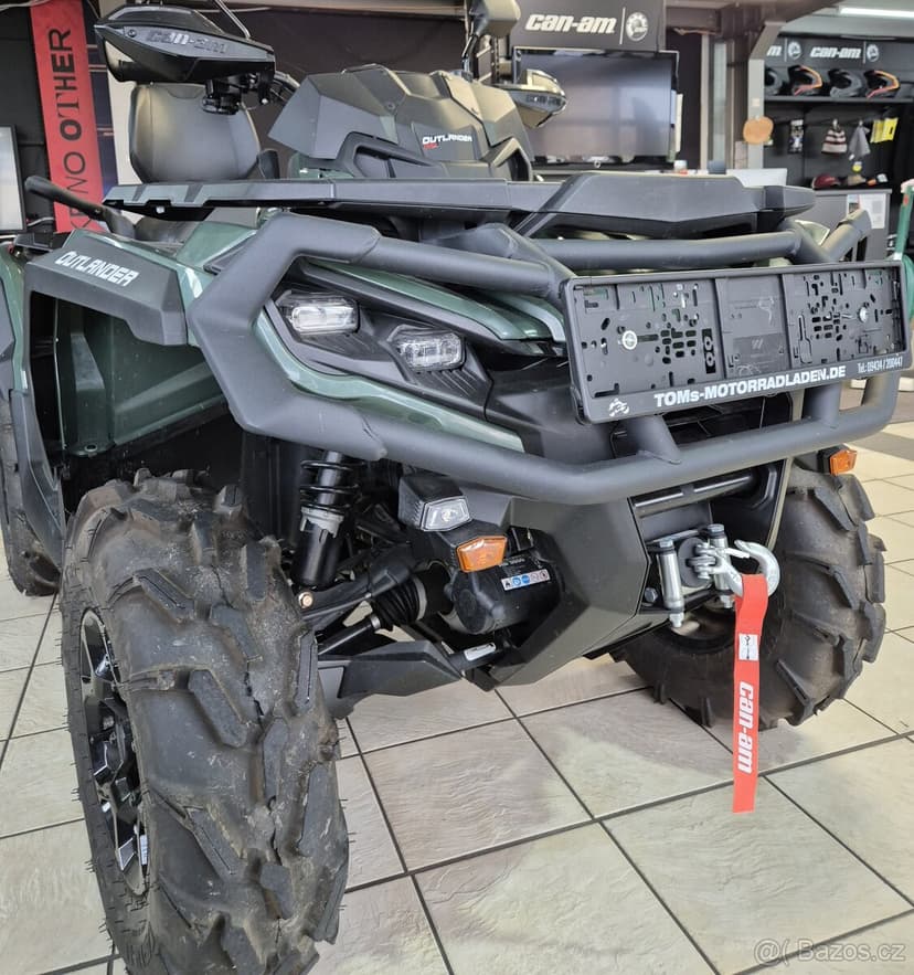 CAN-AM Outlander Max XU+