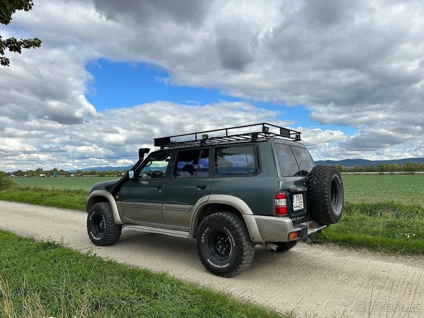 Nissan Patrol Y61 Wagon