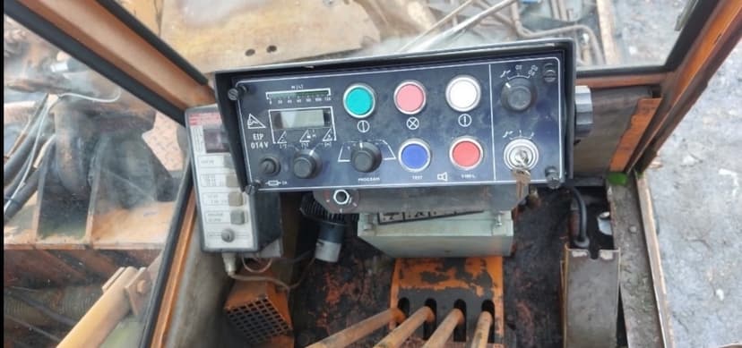 Tatra AV 14 - jeřáb