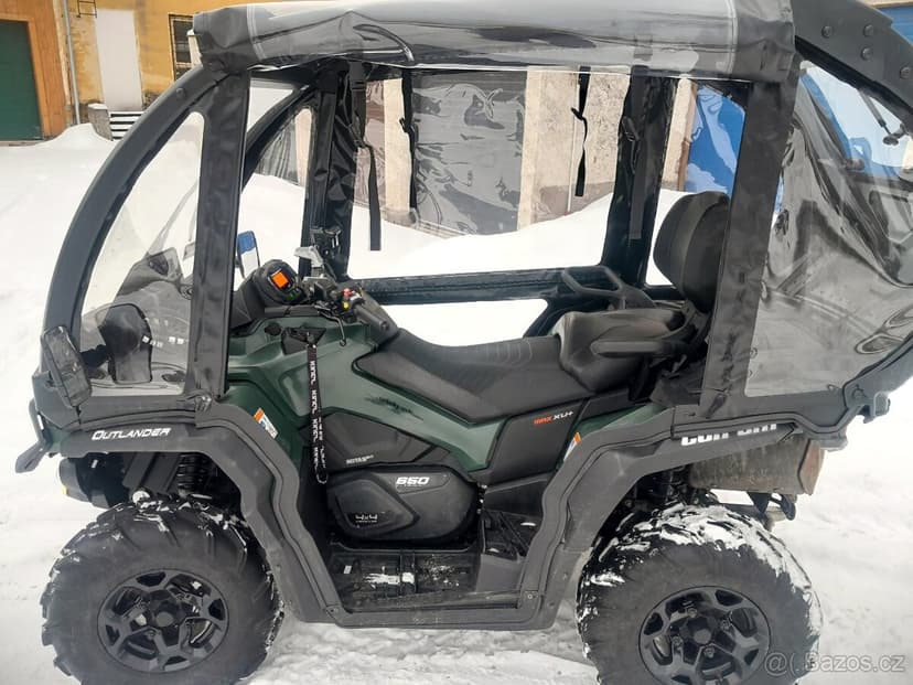 Can-am Outlander MAX 650 v provedení Papamobil