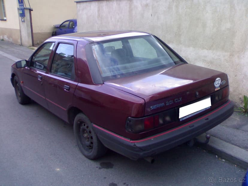 Ford Sierra - použité náhradní díly z tohoto vozu