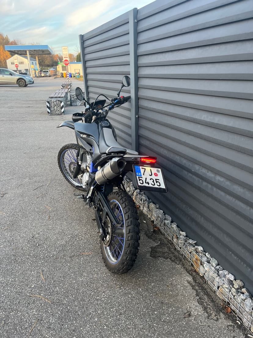 Yamaha wr 125 R