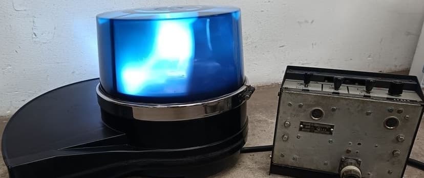 Prodám maják oranžový modrý - veterán ap.