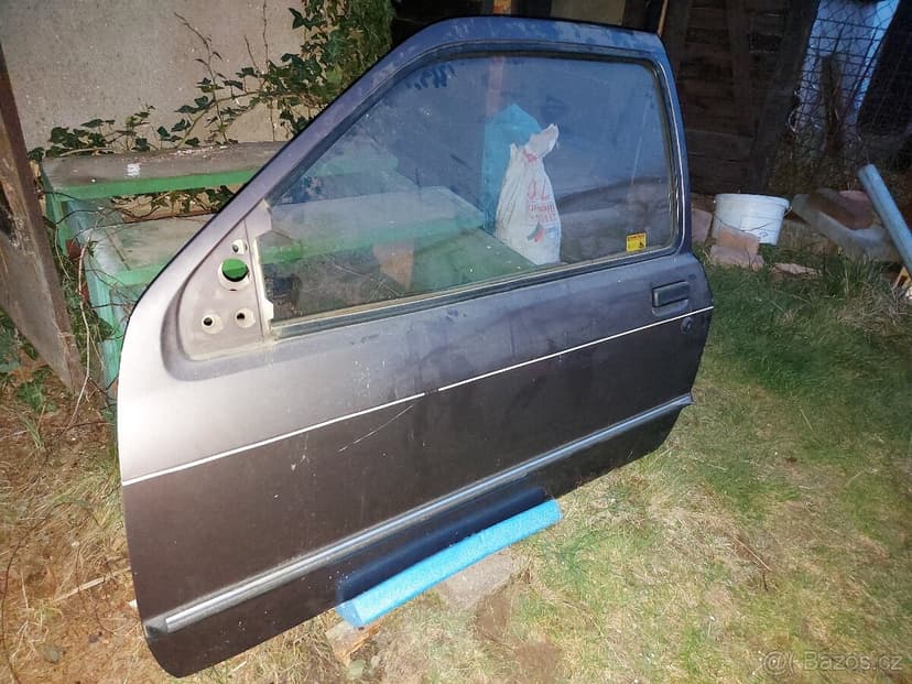Dveře Ford Sierra coupe /XR4