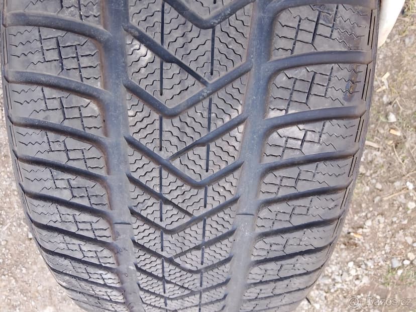 255/70/15c 215/65/16 215/40/17 225/45/17 275/35/21 kusovka