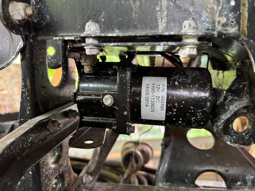 Can-am Outlander 1000R  r.v.2016  díly