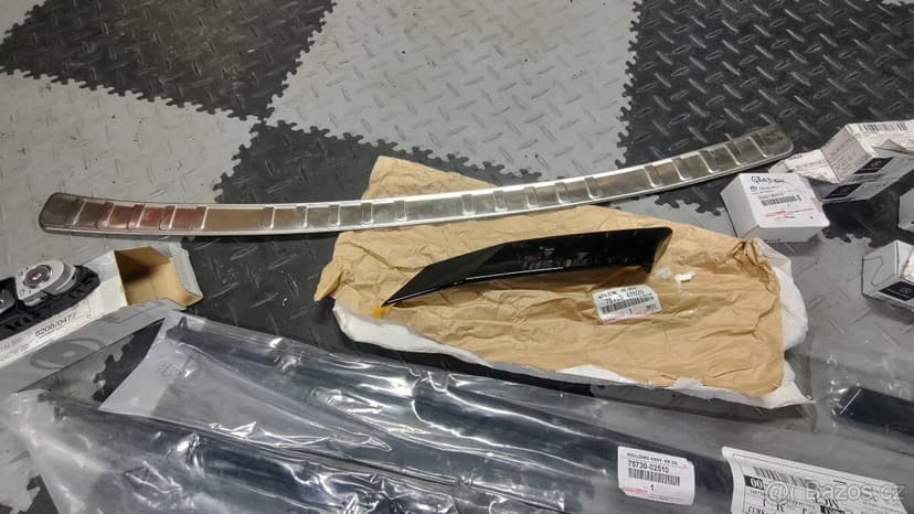 Mercedes Kia Toyota - dazdovy senzor listy okien spinac okie