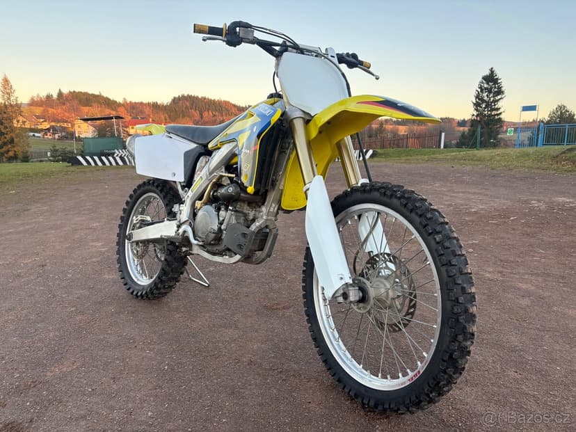 Suzuki RMZ450 2005