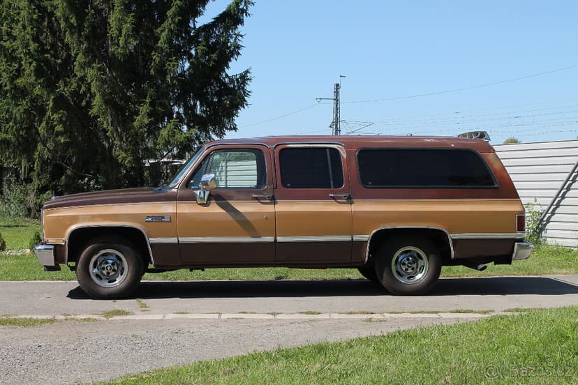 1988 GMC Suburban Sierra Classic 1500 2WD 5.7 V8
