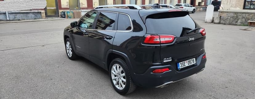 Jeep Cherokee, 2.0 M-JET ČR AUT 4X4 NAVI LIMI DPH