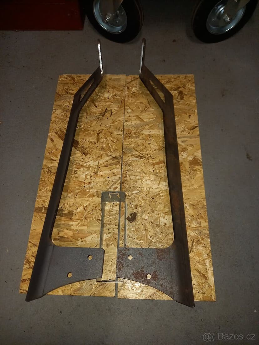 Držák LED rampy Wrangler JK