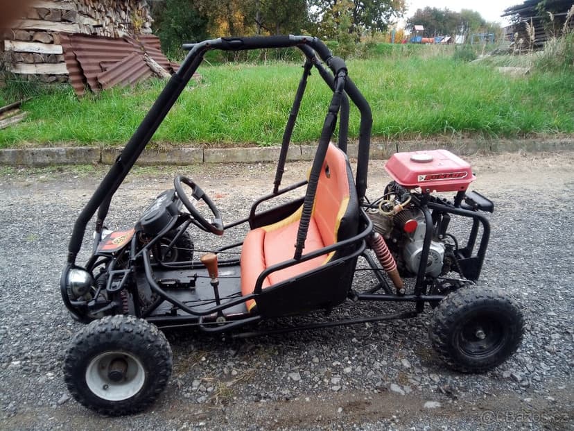 Prodám dětskou buginu MOTOR ATV 110 automat