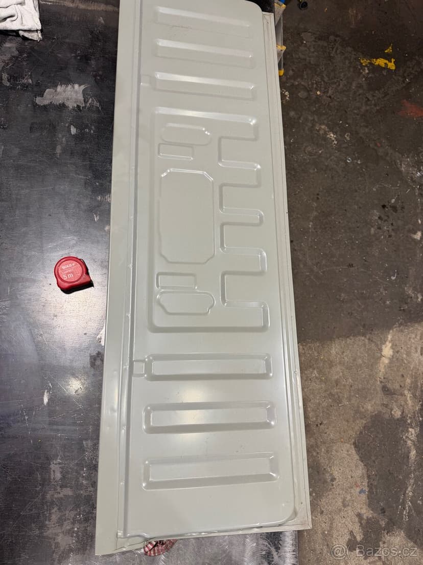 Dveře korby Toyota Hilux 96-05 - nové