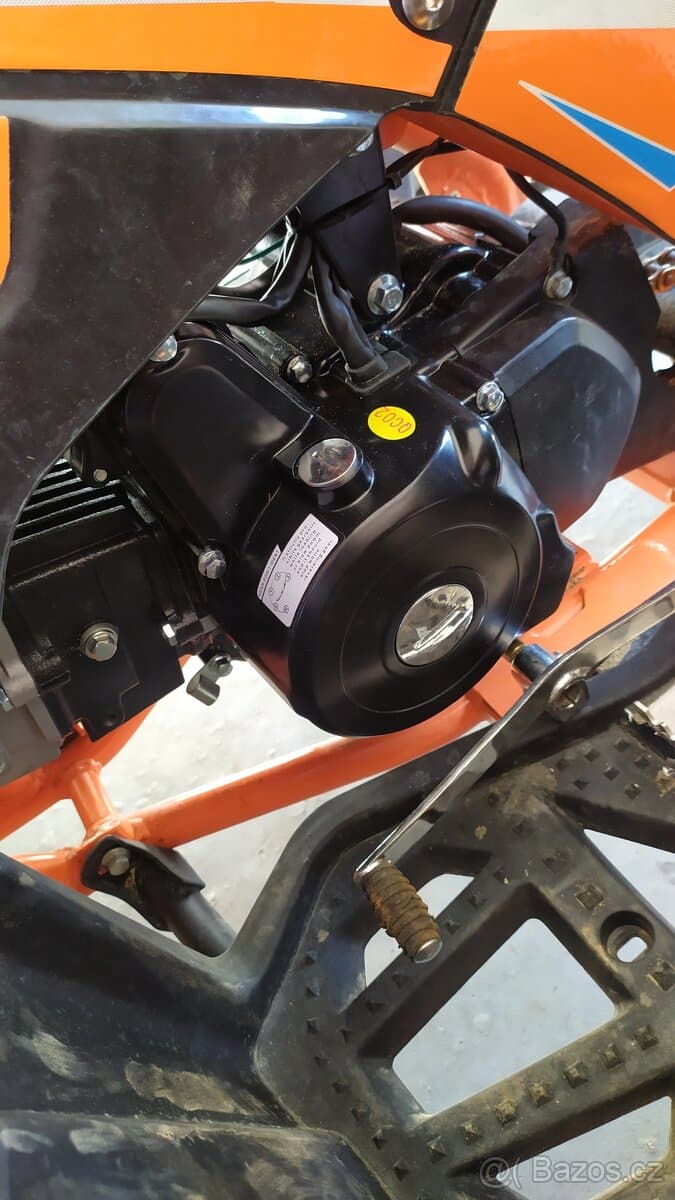 Grizzly 125,zážehový motor 4T palivo benzín