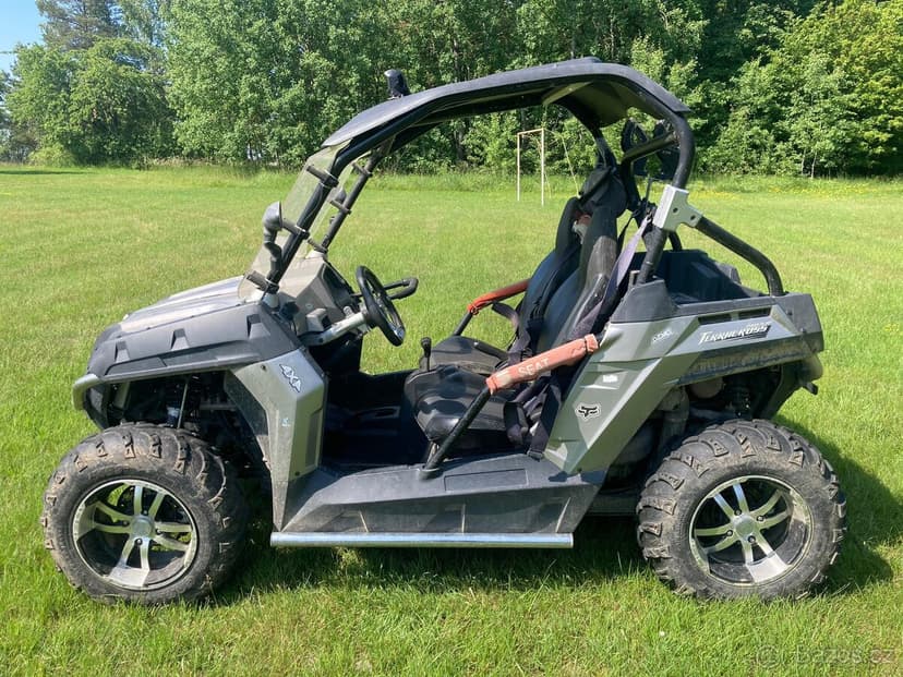 Buggy 4x4 CF MOTO GLADIATOR Z