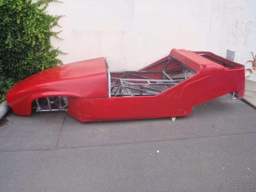 Lotus7 KAIPAN Spyder Silverstone -- Rám + lamináty